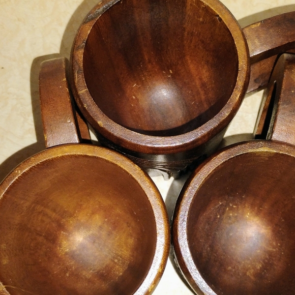 ***(VNT) SET OF 3, MATCHING, HAND CARVED, WOODEN, MONKEY POD WOODEN MUGS*** - Picture 8 of 14